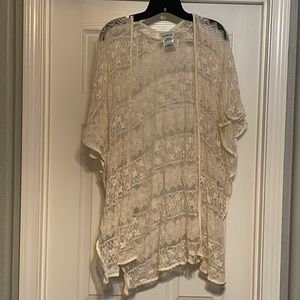 Bebe lace kimono
